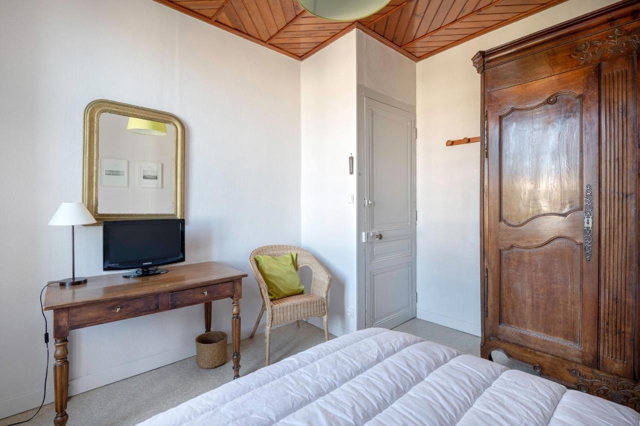 Demeure Familiale De Prefailles Pour 12 Personnes Villa Exterior foto
